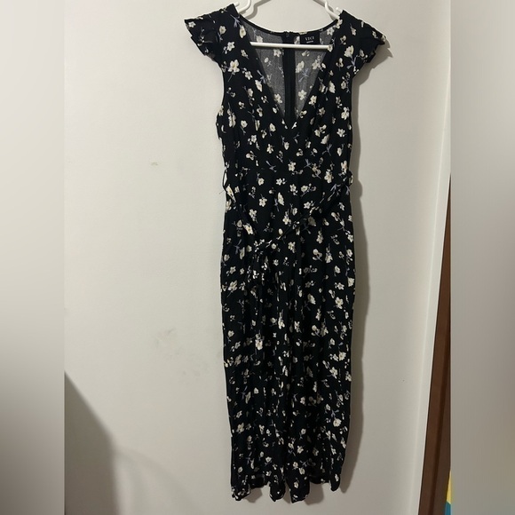 Vici  Floral Jumpsuit - Picture 1 of 6
